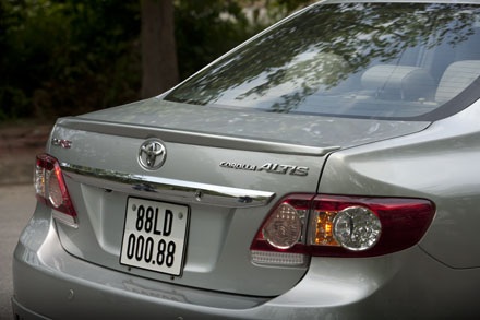 Xe Toyota Corolla Altis 2.0 RS tại Việt Nam có gì? - 10 Thông số kỹ thuật của xe Toyota Altis RS: