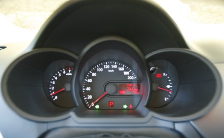 KIA Picanto 2012 - Bắt đầu cơn sốt mới? - 7 KIA Picanto 2012 - Bắt đầu cơn sốt mới?