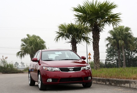 10 xe du lịch bán chạy nhất Việt Nam năm 2011 - 7 10 xe du lịch bán chạy nhất Việt Nam năm 2011 - 7
