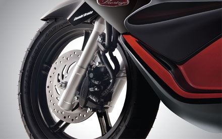 Honda Việt Nam ra mắt xe PCX mới - 5 Việt
Hưng