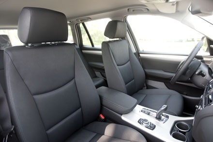 BMW X3 mới tại Việt Nam có gì? - 11 BMW X3 có 5 chỗ ngồi với nội thất bằng da cao cấp