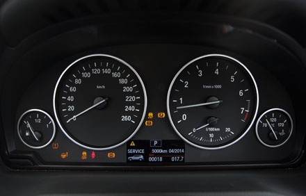 BMW X3 mới tại Việt Nam có gì? - 21 Bố trí bảng đồng hồ chính của BMW X3