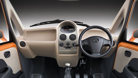 Xe rẻ nhất thế giới đến Việt Nam - 5 Việt Hưng