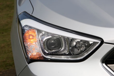 Hyundai SantaFe 2013 - Thay đổi diện mạo - 11 Sự thống nhất của thiết kế hình lục lăng ở nội/ngoại thất