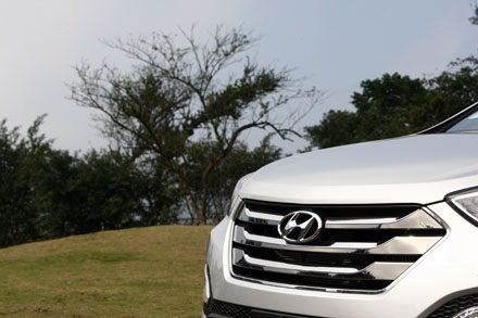 Hyundai SantaFe 2013 - Thay đổi diện mạo - 5 Sự thống nhất của thiết kế hình lục lăng ở nội/ngoại thất