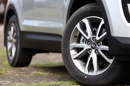 Hyundai SantaFe 2013 - Thay đổi diện mạo - 15 Sự thống nhất của thiết kế hình lục lăng ở nội/ngoại thất