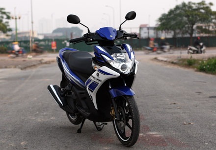 Cận cảnh Yamaha Nouvo GP 2016 với bộ tem mới