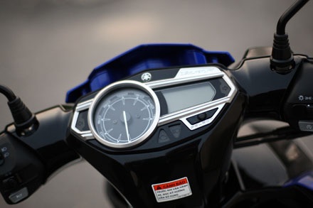 Yamaha Nouvo GP phun xăng điện tử tiêu thụ nhiên liệu ra sao? - 11 Hiện tại, Nouvo GP có giá bán xuất xưởng 37,2 triệu đồng đã bao gồm thuế GTGT.