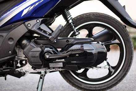 Yamaha Nouvo GP phun xăng điện tử tiêu thụ nhiên liệu ra sao? - 13 Hiện tại, Nouvo GP có giá bán xuất xưởng 37,2 triệu đồng đã bao gồm thuế GTGT.