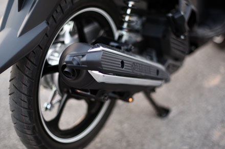 Yamaha Nouvo GP phun xăng điện tử tiêu thụ nhiên liệu ra sao? - 14 Hiện tại, Nouvo GP có giá bán xuất xưởng 37,2 triệu đồng đã bao gồm thuế GTGT.