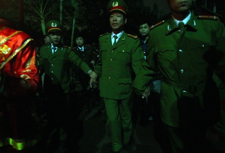 7h sáng hôm nay phát Ấn đền Trần - 13