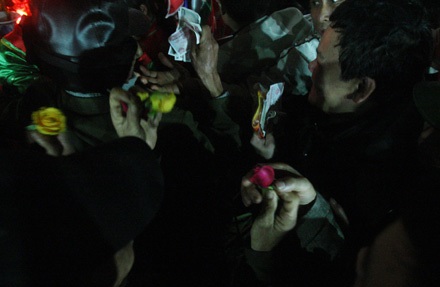 7h sáng hôm nay phát Ấn đền Trần - 17