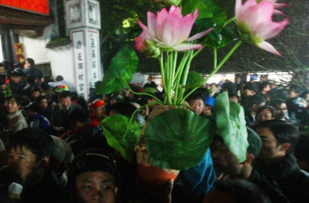 7h sáng hôm nay phát Ấn đền Trần - 18