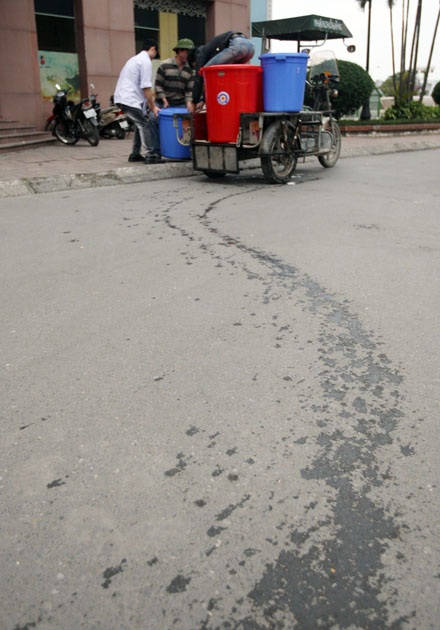 Em ơi, Hà Nội... khát - 16