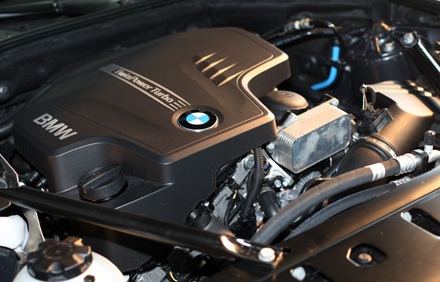 BMW ra mắt xe 520i mới tại Việt Nam - 2 BMW ra mắt xe 520i mới tại Việt Nam - 2