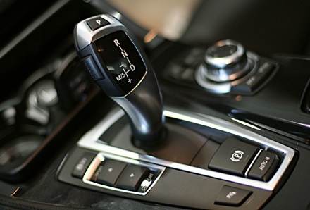 BMW ra mắt xe 520i mới tại Việt Nam - 9 BMW ra mắt xe 520i mới tại Việt Nam - 9