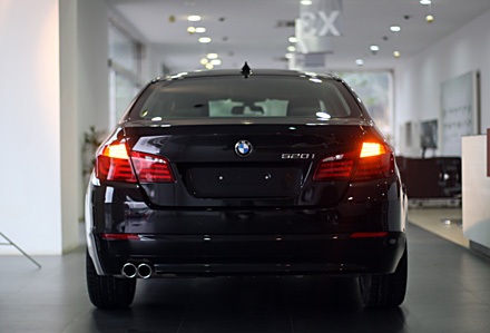 BMW ra mắt xe 520i mới tại Việt Nam - 16 BMW ra mắt xe 520i mới tại Việt Nam - 16