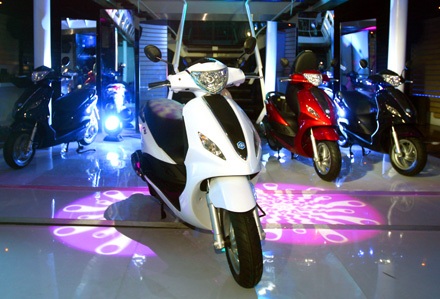 Xe Piaggio Fly mới giá 43,9 triệu đồng - 7 Xe Piaggio Fly mới giá 43,9 triệu đồng - 7