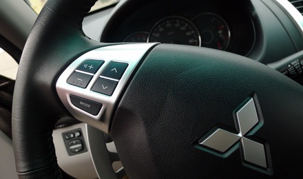 Mitsubishi ra mắt xe Pajero Sport bản máy xăng - 6 Mitsubishi ra mắt xe Pajero Sport bản máy xăng