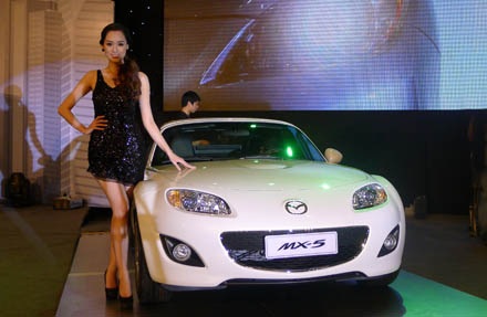 Xe Mazda MX-5, CX-5 ra mắt, chưa có giá bán chính thức - 3 Xe Mazda MX-5, CX-5 ra mắt, chưa có giá bán chính thức