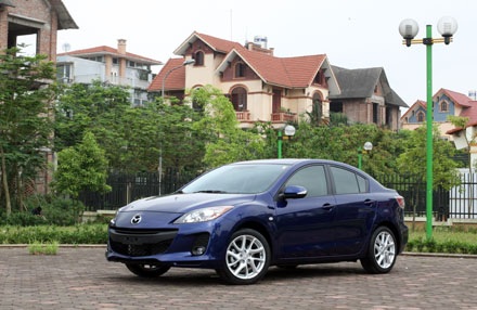 Mười mẫu xe du lịch bán nhiều nhất năm 2013 - 19 70 triệu đồng + Mazda3 CKD = Bản nhập khẩu