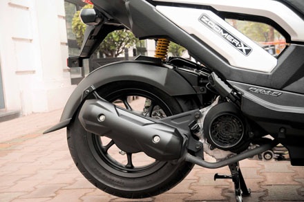 Xe Honda Zoomer-X có giá 68 triệu đồng tại Việt Nam - 13 Xe vẫn sử dụng hệ thống làm mát bằng dung dịch