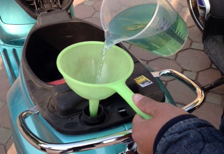 Xe Vespa LX 3V mới tiêu thụ nhiên liệu ra sao?