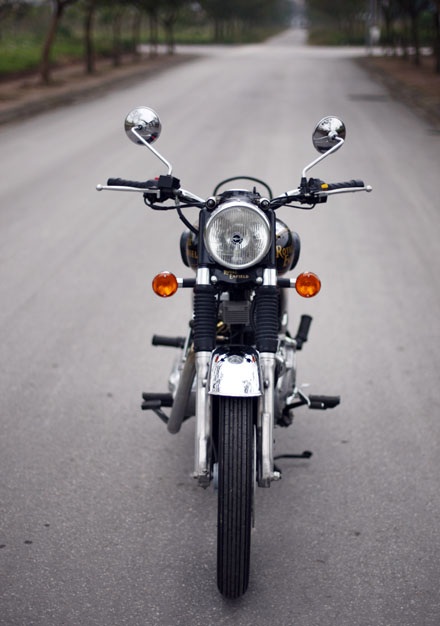 Hoài cổ với Royal Enfield Bullet 500 - 2 Hoài cổ với Royal Enfield Bullet 500