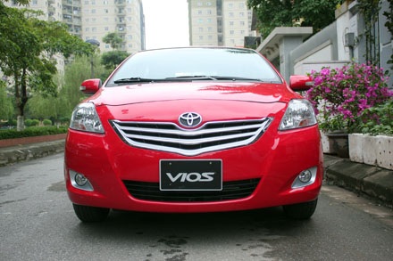 Top 5 mẫu xe con bán chạy nhất Việt Nam năm 2012 - 2 Các phiên bản của Toyota Vios có giá bán từ 520 triệu – 602 triệu đồng