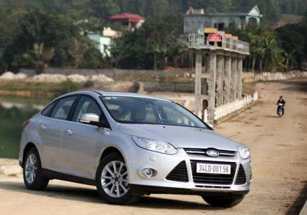 Mười mẫu xe du lịch bán nhiều nhất năm 2013 - 15 Ford Focus thế hệ mới tại Việt Nam có gì?