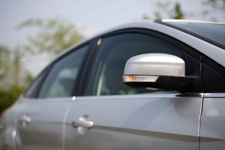 Ford Focus thế hệ mới tại Việt Nam có gì? - 12 Giá bán cho từng phiên bản của Ford Focus thế hệ mới tại Việt Nam như sau: