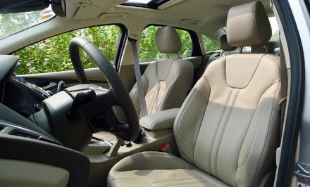 Ford Focus thế hệ mới tại Việt Nam có gì? - 22 Giá bán cho từng phiên bản của Ford Focus thế hệ mới tại Việt Nam như sau: