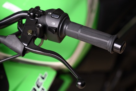 Nút xin vượt bằng đèn của Notus