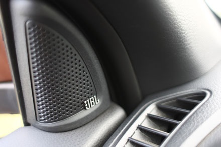 Khám phá xe Luxgen7SUV đến từ Đài Loan - 20 Hệ thống loa JBL trang bị tiêu chuẩn