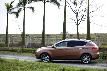 Khám phá xe Luxgen7SUV đến từ Đài Loan - 6 Luxgen đặt tên Think* cho bộ chức năng giải trí, hỗ trợ an toàn và các chức năng điển tử khác