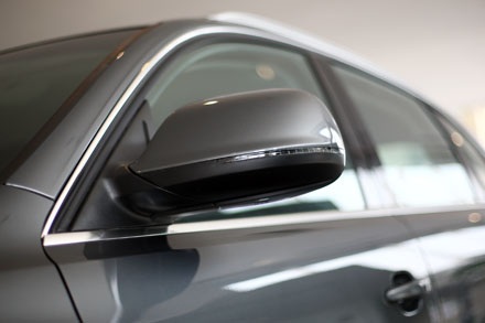 Audi Q5 2013 tại Việt Nam - Thay đổi nhẹ nhàng - 10 Audi Q5 có cốp mở bằng điện, hệ thống này có thể tùy chỉnh góc mở cũng như cảm biến an toàn