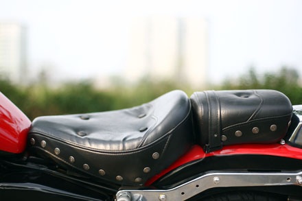 Bộ yên mang dáng dáp cổ điển nhưng khá hữu dụng cho những chuyến đi dài