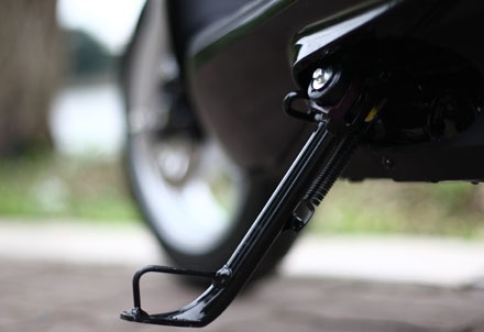 Công tắc chân chống...