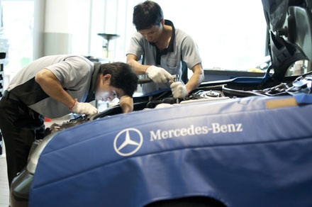 Mercedes-Benz tăng gấp đôi thời gian bảo hành cho phụ tùng chính hãng - 1 Mercedes-Benz tăng gấp đôi thời gian bảo hành cho phụ tùng chính hãng