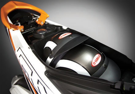 Yamaha Việt Nam ra hai mẫu xe mới cho năm 2013 - 3 Thông số kỹ thuật của xe Sirius RC Fi: