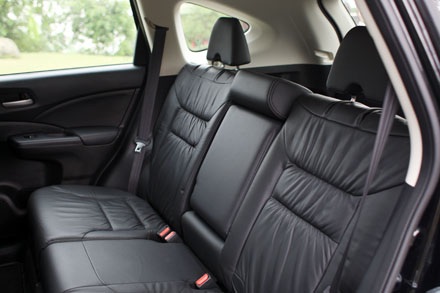 Honda CR-V 2013 - Thay đổi để thích ứng - 15 Honda CR-V 2013 trang bị gương chiếu hậu có tích hợp đèn báo rẽ dạng led về hệ thống gập điện