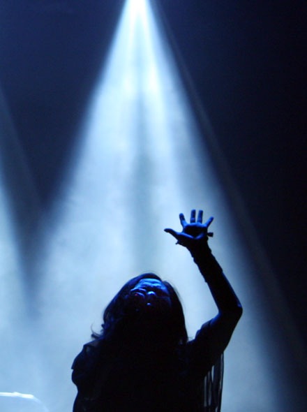 Tạo tính cách với micro buộc giây vải