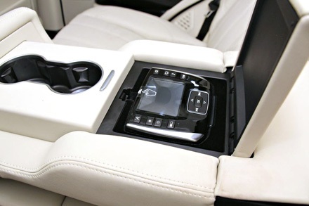 Bộ điều khiển chức năng massage cho hàng ghế sau