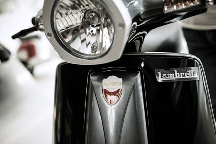 Thêm xe Lambretta màu đen cho năm 2013 - 10 Giá bán của xe Lambretta LN125 mới không thay đổi so với các bản