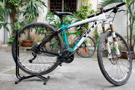 Xe đạp - Sự trở lại của một thú chơi - 3 Tác giả bài viết ngoài cùng bên trái