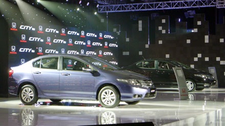 Honda City tại Việt Nam có giá từ 540 triệu đồng - 3 Xe Honda City tại Việt Nam có giá từ 540 triệu đồng