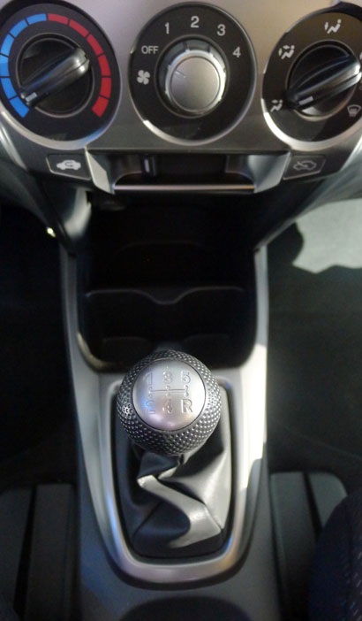 Honda City tại Việt Nam có giá từ 540 triệu đồng - 16 Hộp số sàn