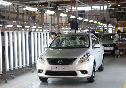Bài học từ Nissan Việt Nam - 1 Cửa gió hàng ghế thứ hai với thiết kế nhỏ gọn