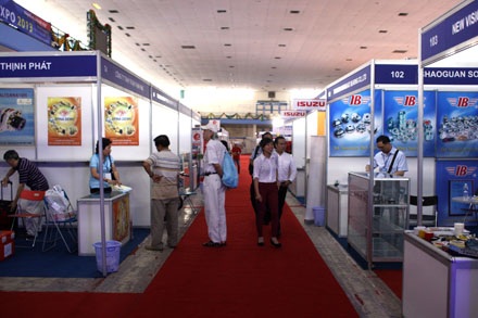 AutoExpo 2013 âm thầm khai mạc tại Hà Nội - 1 Vietnam AutoExpo âm thầm khai mạc