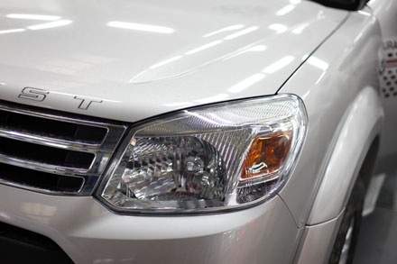 Ford Everest 2013 - Thay đổi nhẹ - 7 Đèn pha cũng có thay đổi, nhưng không đủ tạo khác biệt